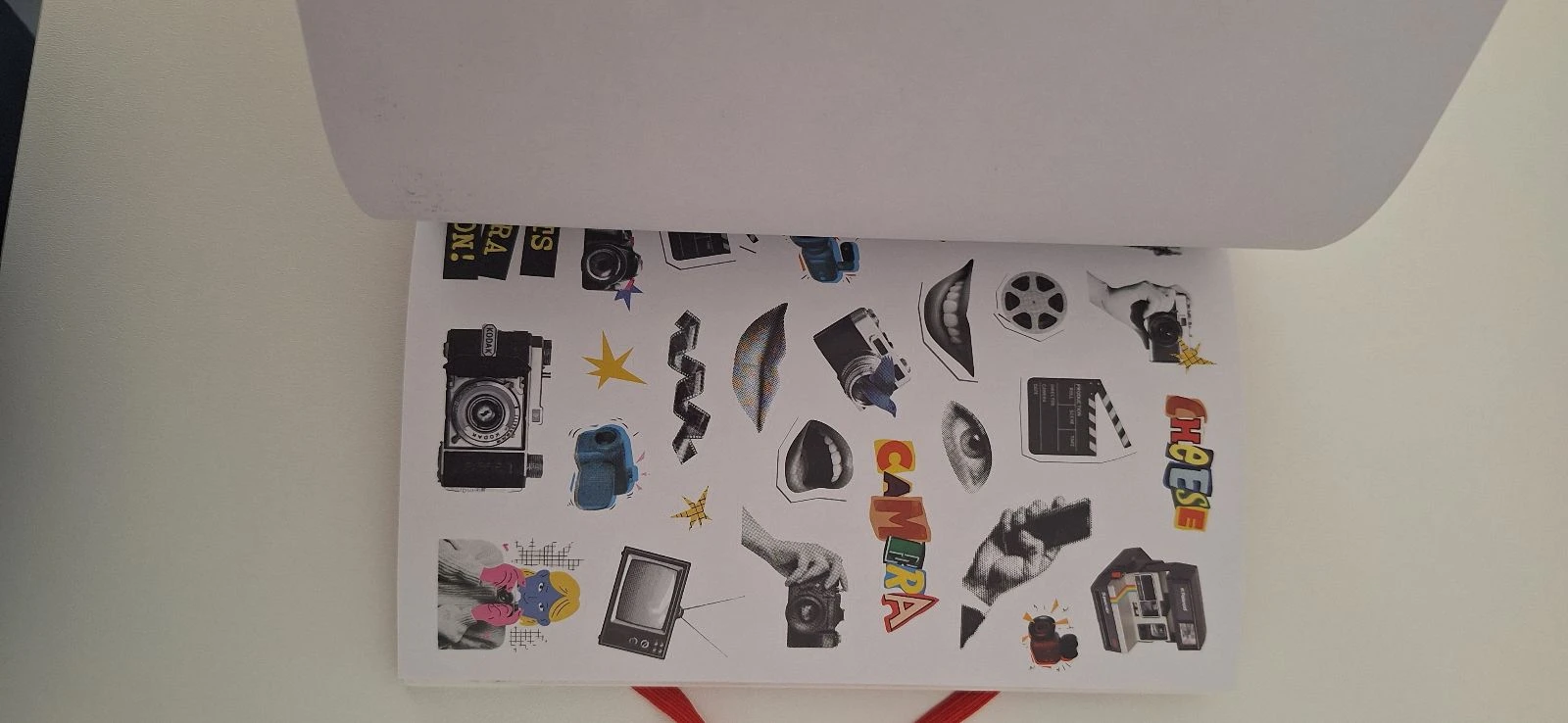 Livre autocolante – photo 7